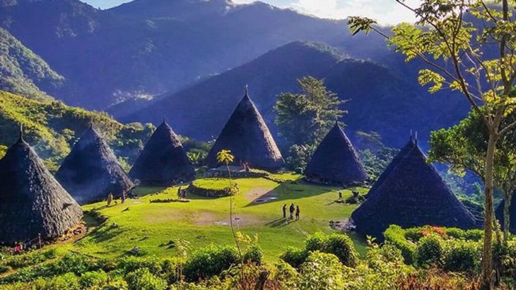 wae rebo village in flores tour package