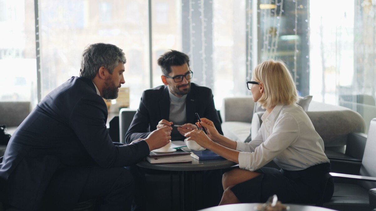 How Business Advisory Services Support Long-Term Business Growth